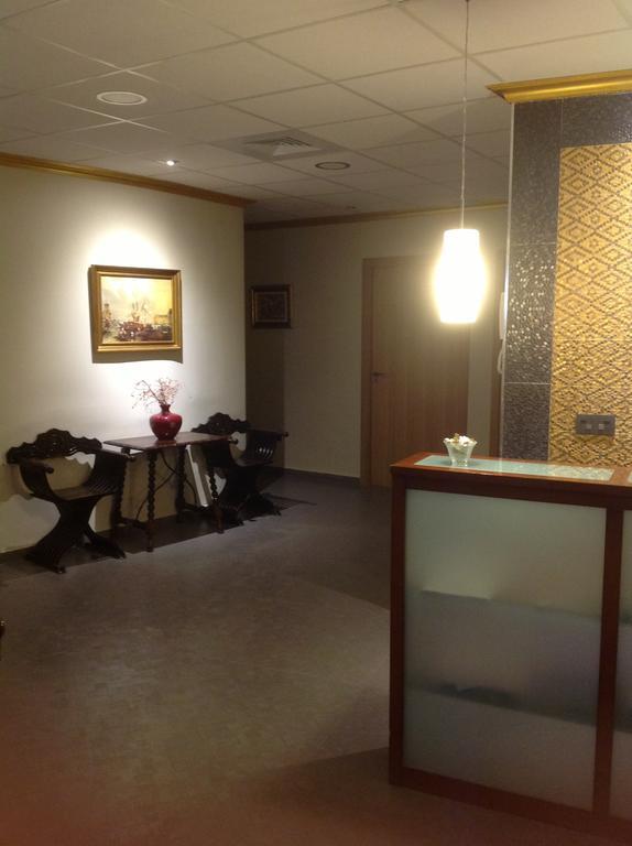 Hostal Bisbal Only Adults No Ac Valencia Exteriör bild